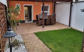 Gästehaus-Ferienwohnung-Appartement mit Terrasse - Nähe Kliniken/ Herzzentrum
